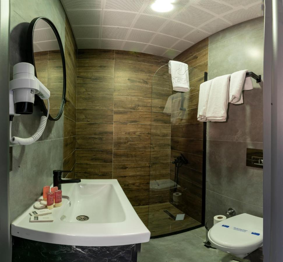 Melanj Airport Hotel Arnavutkoy Ngoại thất bức ảnh