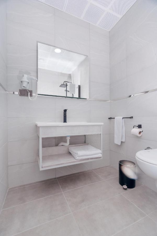 Melanj Airport Hotel Arnavutkoy Ngoại thất bức ảnh