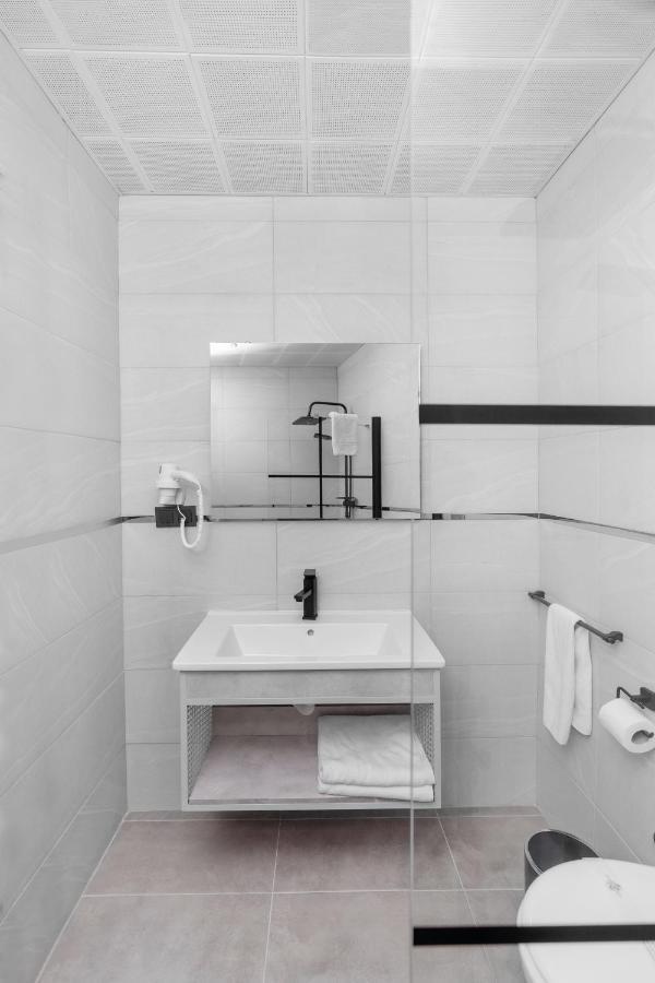 Melanj Airport Hotel Arnavutkoy Ngoại thất bức ảnh